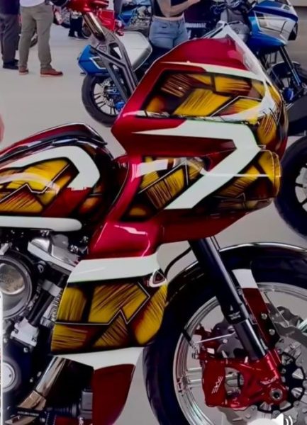 043 HD Custom
