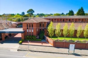 Sovereign Park Motor Inn